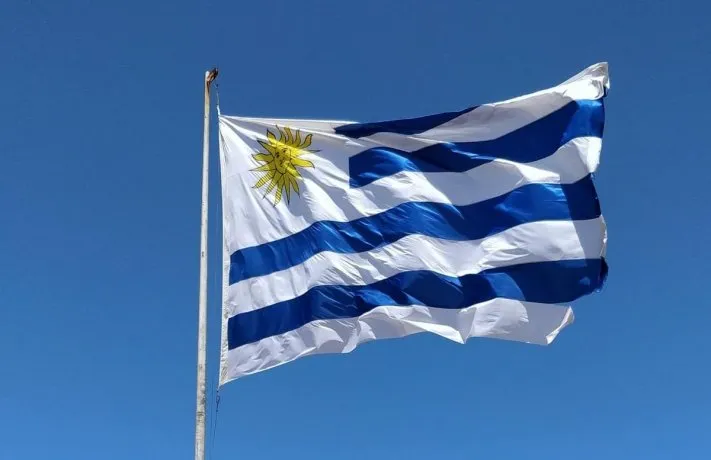 Uruguay emite su primer bono verde por u$s1500 millones